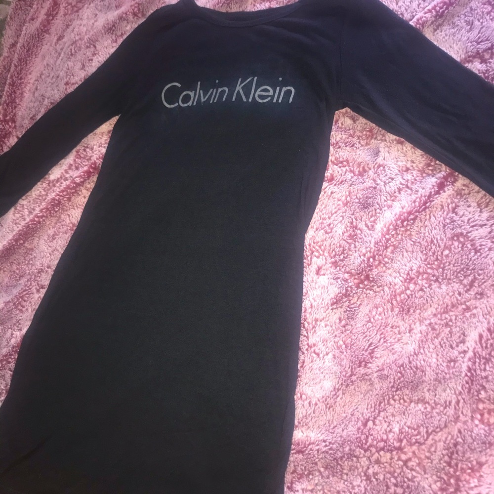 The cutest Calvin Klein tight fitted dress